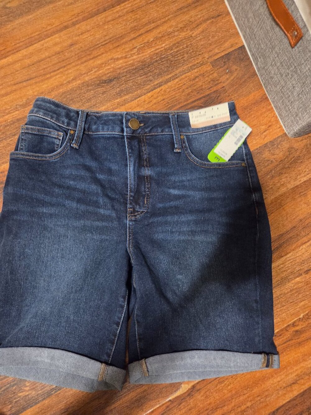 Everflex by Maurices 8" Bermuda shorts size 10 #53
